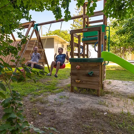 Grecian Fantasia 리조트 팔리라키