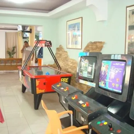 Grecian Fantasia 팔리라키