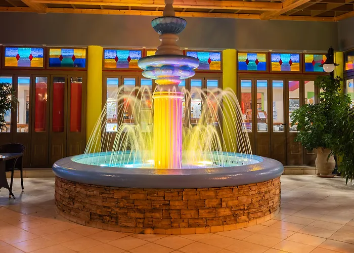 Grecian Fantasia 法里拉基