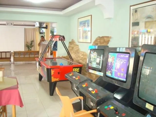 Grecian Fantasia 法里拉基